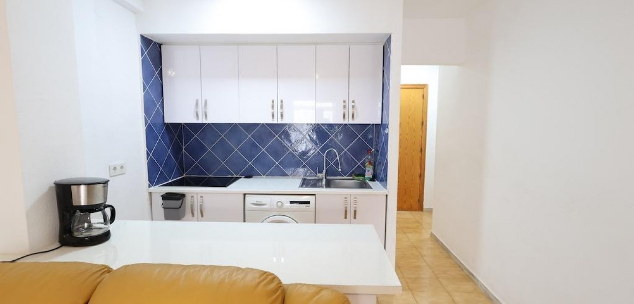 Venta - Apartamento / piso -
Torrevieja - La veleta