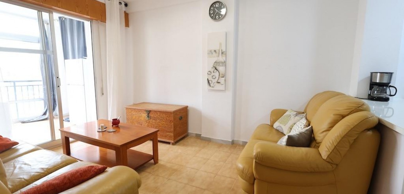 Venta - Apartamento / piso -
Torrevieja - La veleta