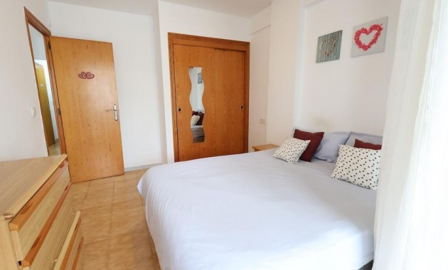 Venta - Apartamento / piso -
Torrevieja - La veleta