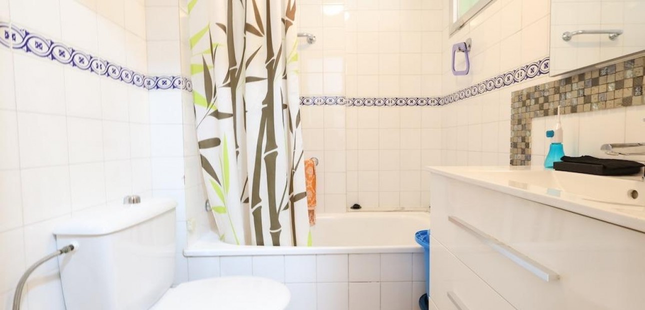 Venta - Apartamento / piso -
Torrevieja - La veleta