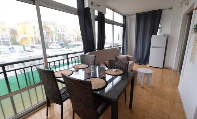 Venta - Apartamento / piso -
Torrevieja - La veleta