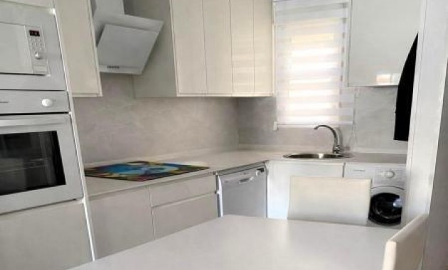 Herverkoop - Penthouse -
Torrevieja - Estacion de autobuses