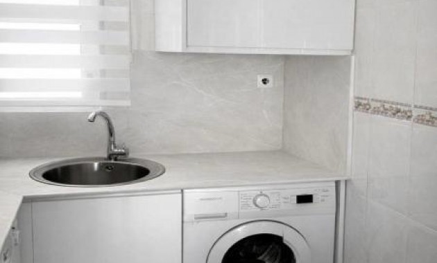 Herverkoop - Penthouse -
Torrevieja - Estacion de autobuses