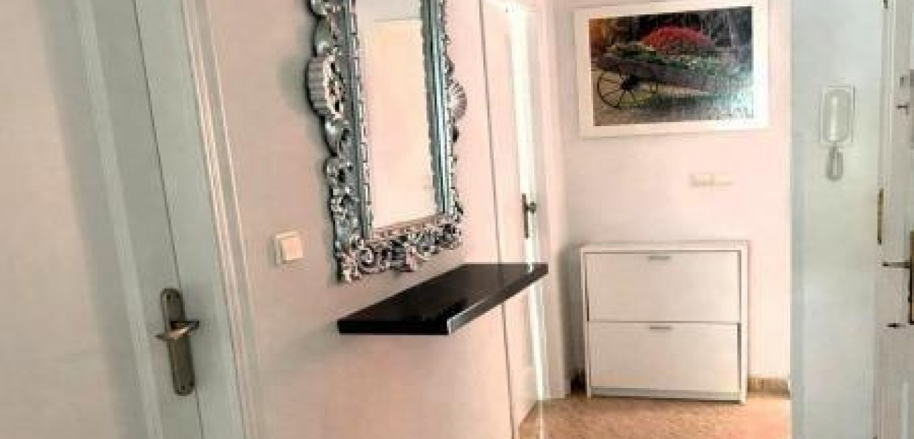 Herverkoop - Penthouse -
Torrevieja - Estacion de autobuses