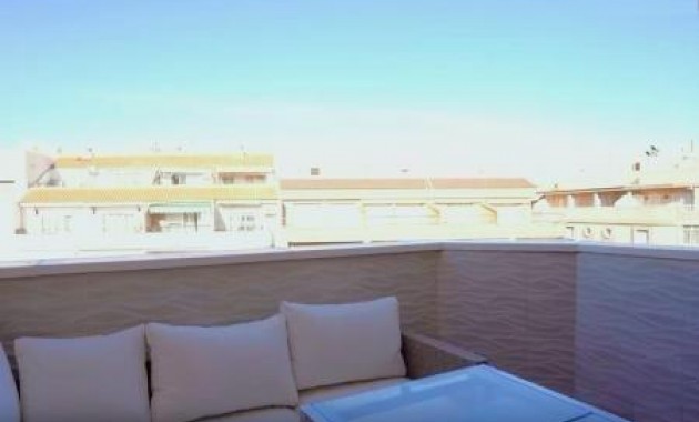 Herverkoop - Penthouse -
Torrevieja - Estacion de autobuses
