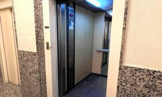 Herverkoop - Penthouse -
Torrevieja - Estacion de autobuses