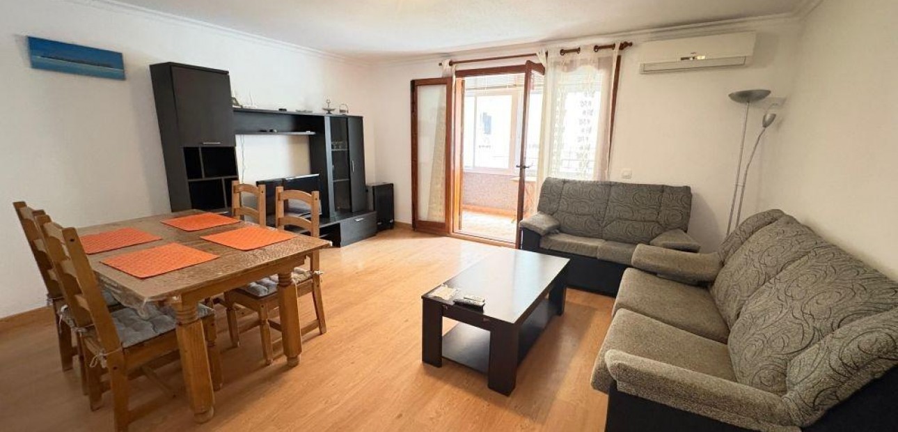 Herverkoop - Appartement / flat -
Torrevieja - Acequion