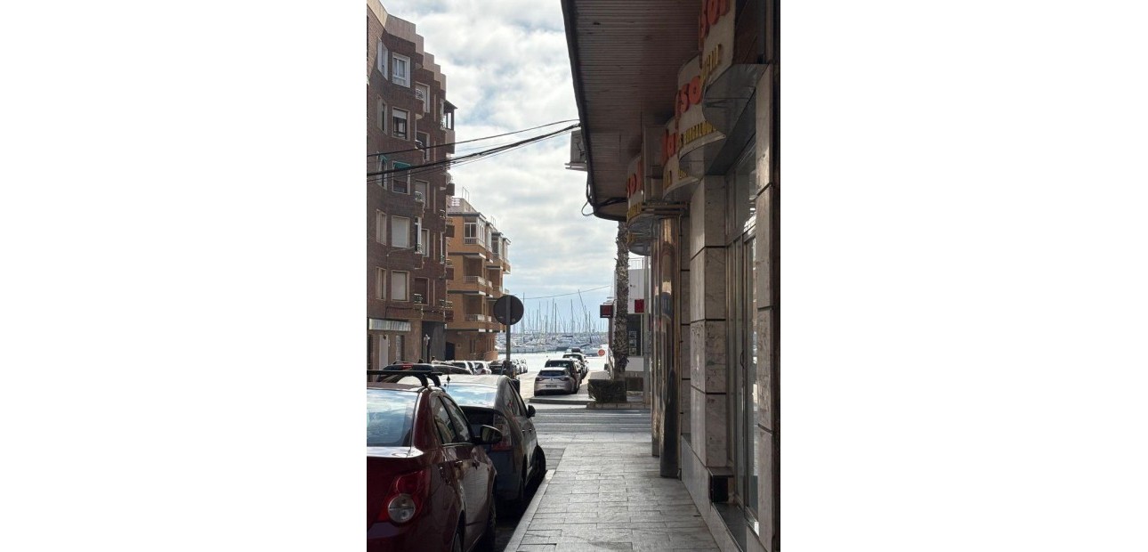 Herverkoop - Appartement / flat -
Torrevieja - Acequion