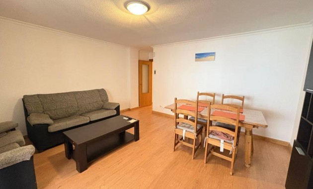 Herverkoop - Appartement / flat -
Torrevieja - Acequion