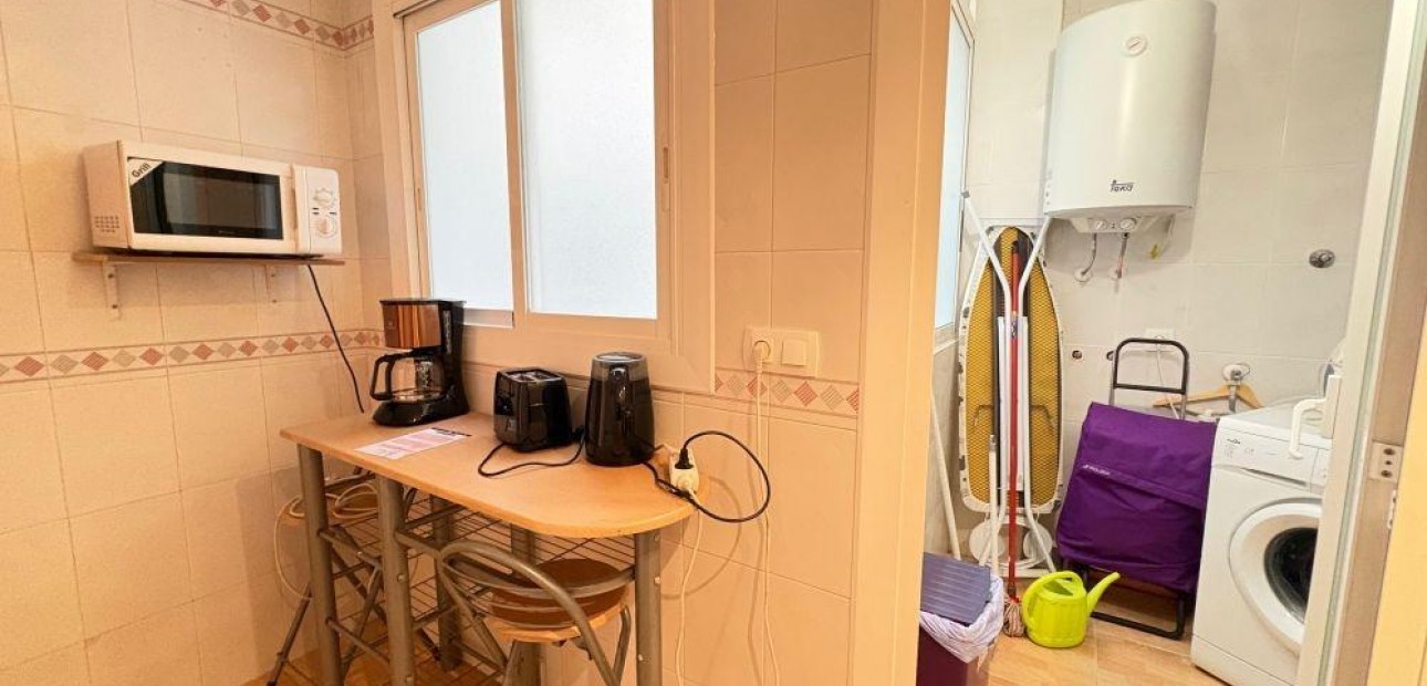 Herverkoop - Appartement / flat -
Torrevieja - Acequion