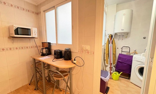 Herverkoop - Appartement / flat -
Torrevieja - Acequion