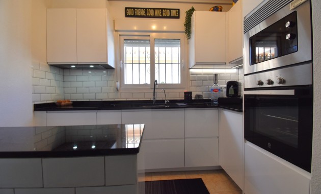 Herverkoop - Quad Villa -
Orihuela Costa - Playa Flamenca