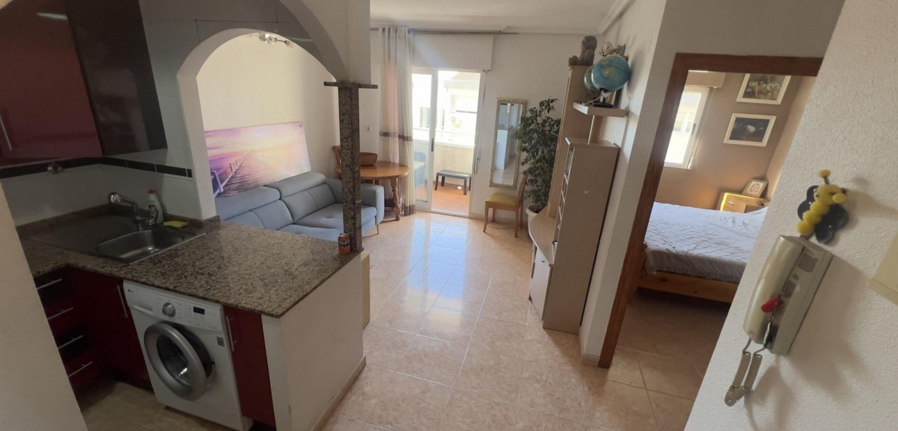Herverkoop - Appartement / flat -
Torrevieja - torrevieja