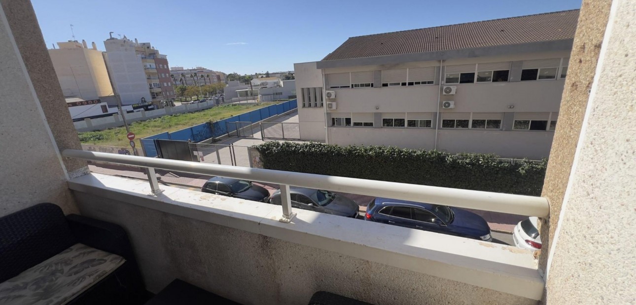 Herverkoop - Appartement / flat -
Torrevieja - torrevieja