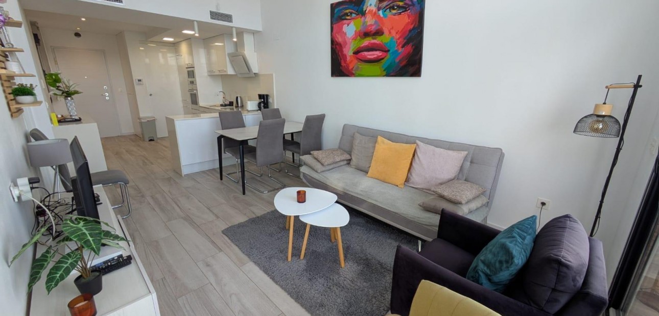 Herverkoop - Villa -
Orihuela Costa - Montezenia