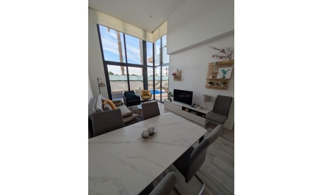 Herverkoop - Villa -
Orihuela Costa - Montezenia