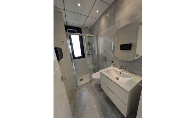 Herverkoop - Villa -
Orihuela Costa - Montezenia