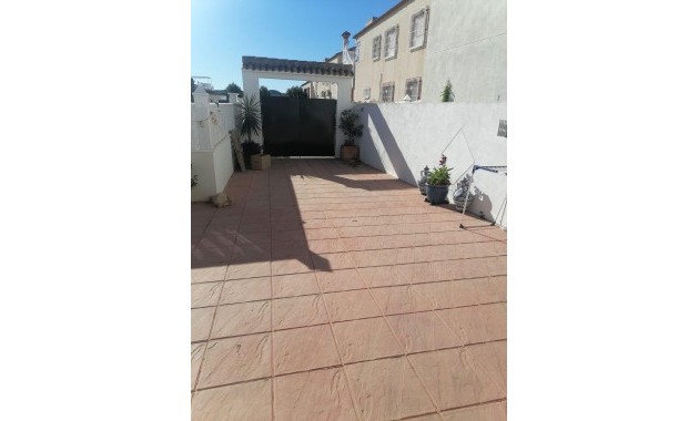 Herverkoop - Villa -
San Miguel de Salinas - Centro