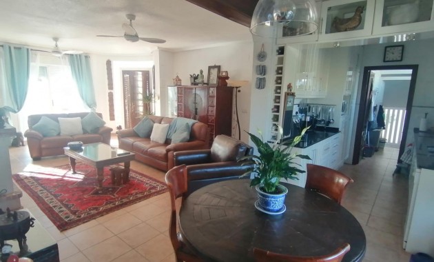 Herverkoop - Villa -
San Miguel de Salinas - Centro