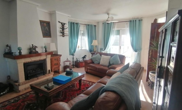 Herverkoop - Villa -
San Miguel de Salinas - Centro