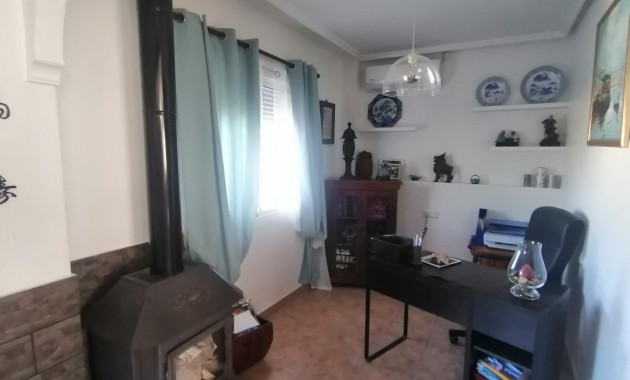 Herverkoop - Villa -
San Miguel de Salinas - Centro