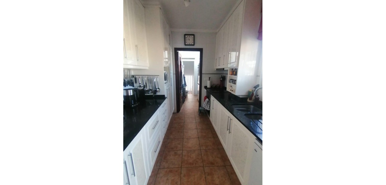 Herverkoop - Villa -
San Miguel de Salinas - Centro