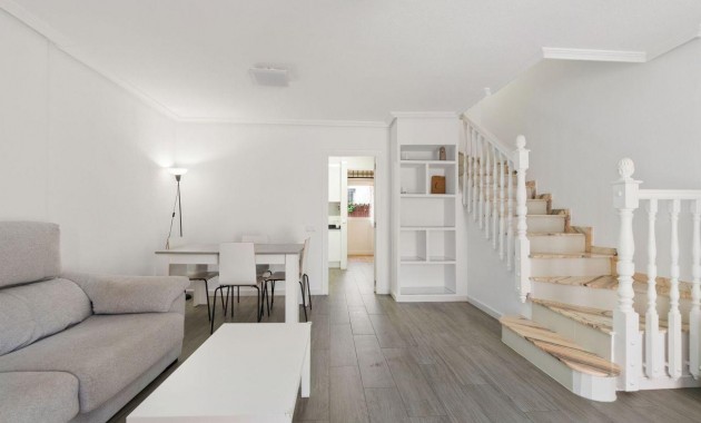 Herverkoop - Terraced house -
Orihuela Costa - Punta Prima