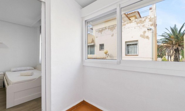 Herverkoop - Terraced house -
Orihuela Costa - Punta Prima