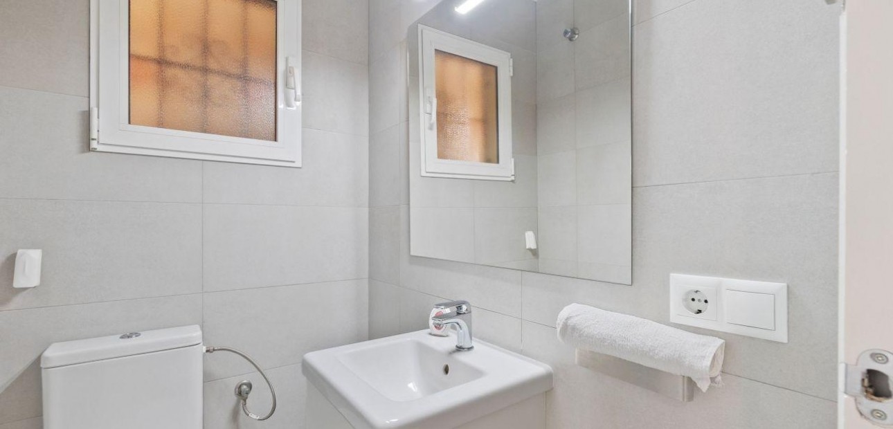 Herverkoop - Terraced house -
Orihuela Costa - Punta Prima