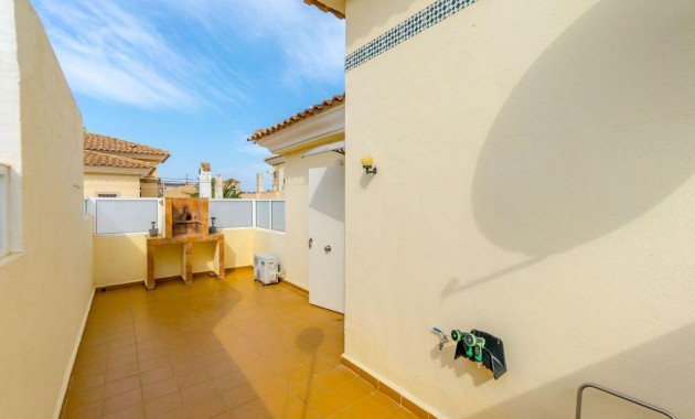 Herverkoop - Terraced house -
Orihuela Costa - Punta Prima