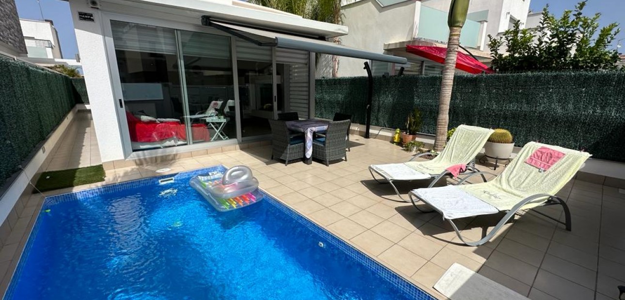 Herverkoop - Villa -
San Pedro del Pinatar - Lo Pagan