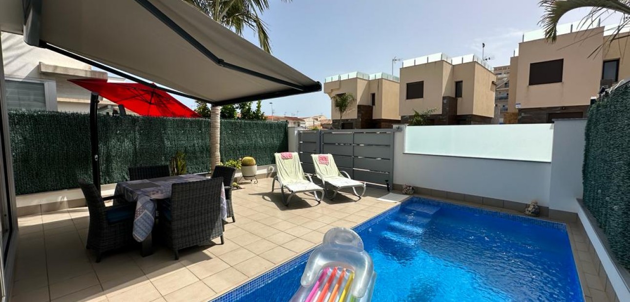 Herverkoop - Villa -
San Pedro del Pinatar - Lo Pagan