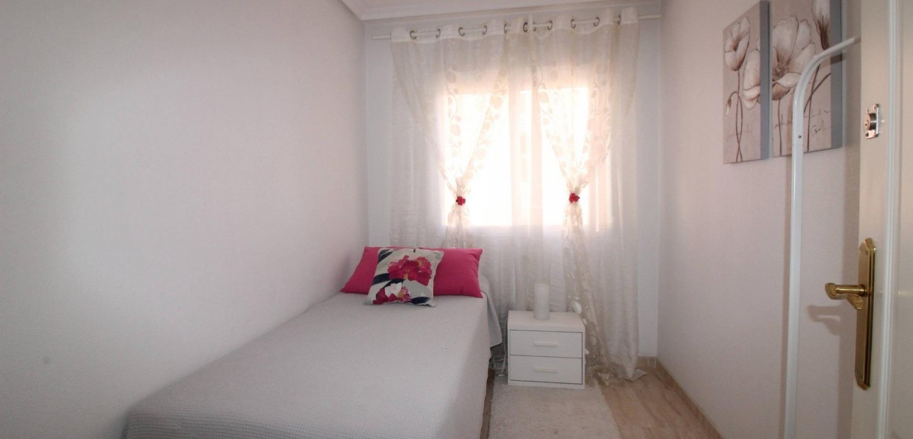 Venta - Apartamento / piso -
Torrevieja - torrevieja