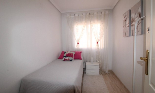 Venta - Apartamento / piso -
Torrevieja - torrevieja