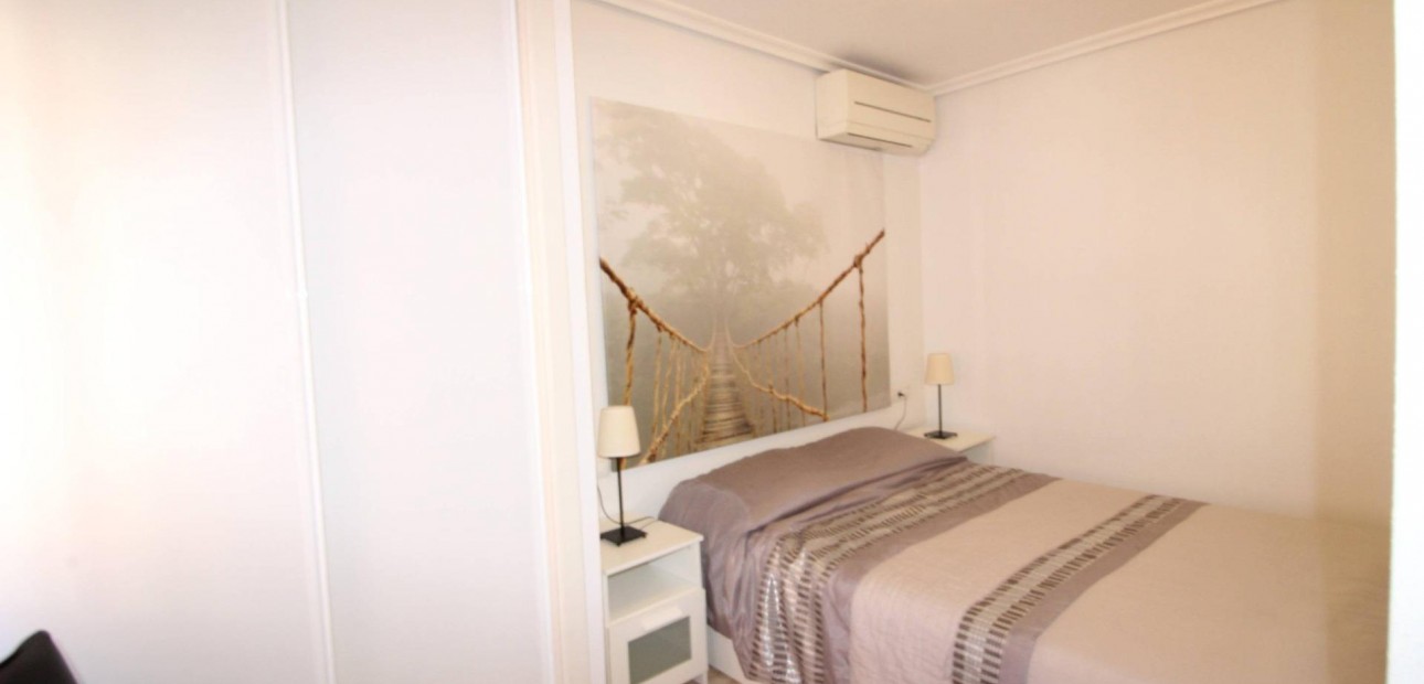 Venta - Apartamento / piso -
Torrevieja - torrevieja