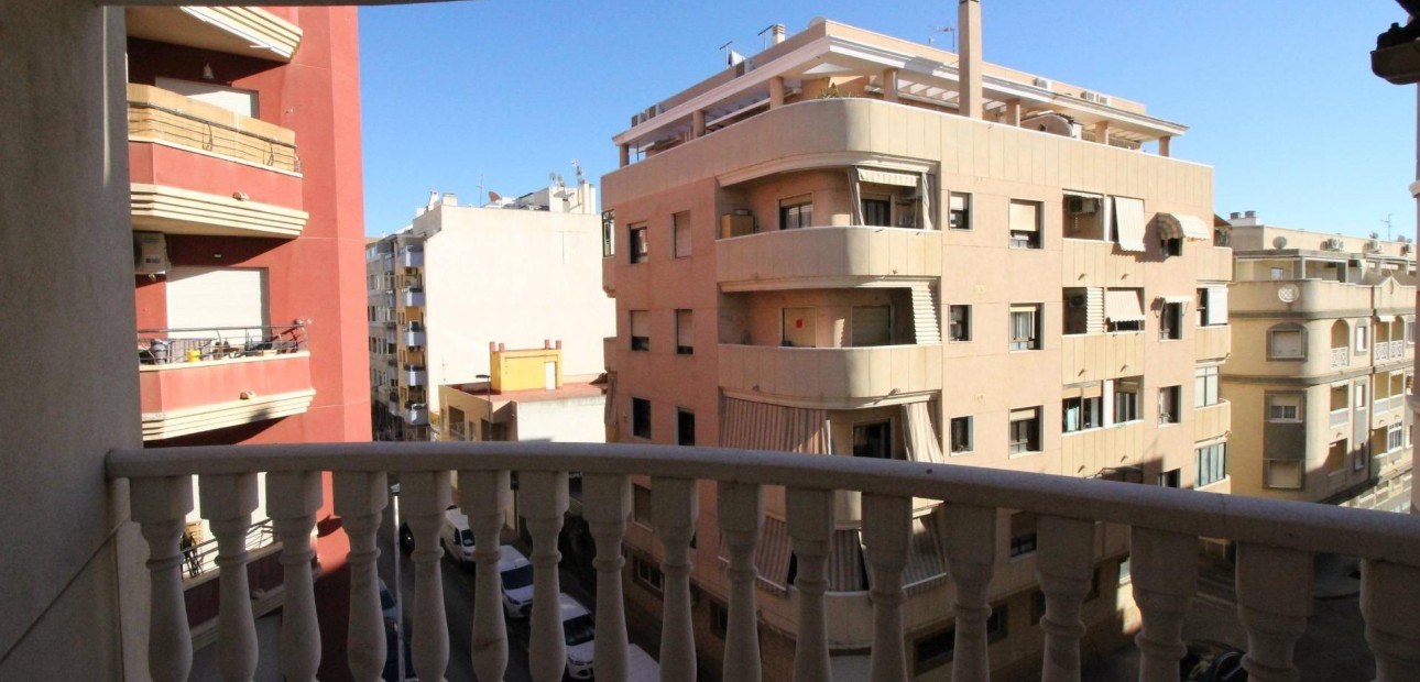 Venta - Apartamento / piso -
Torrevieja - torrevieja