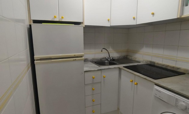 Herverkoop - duplex -
Torrevieja - Carrefour