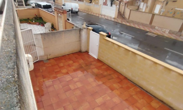 Herverkoop - duplex -
Torrevieja - Carrefour