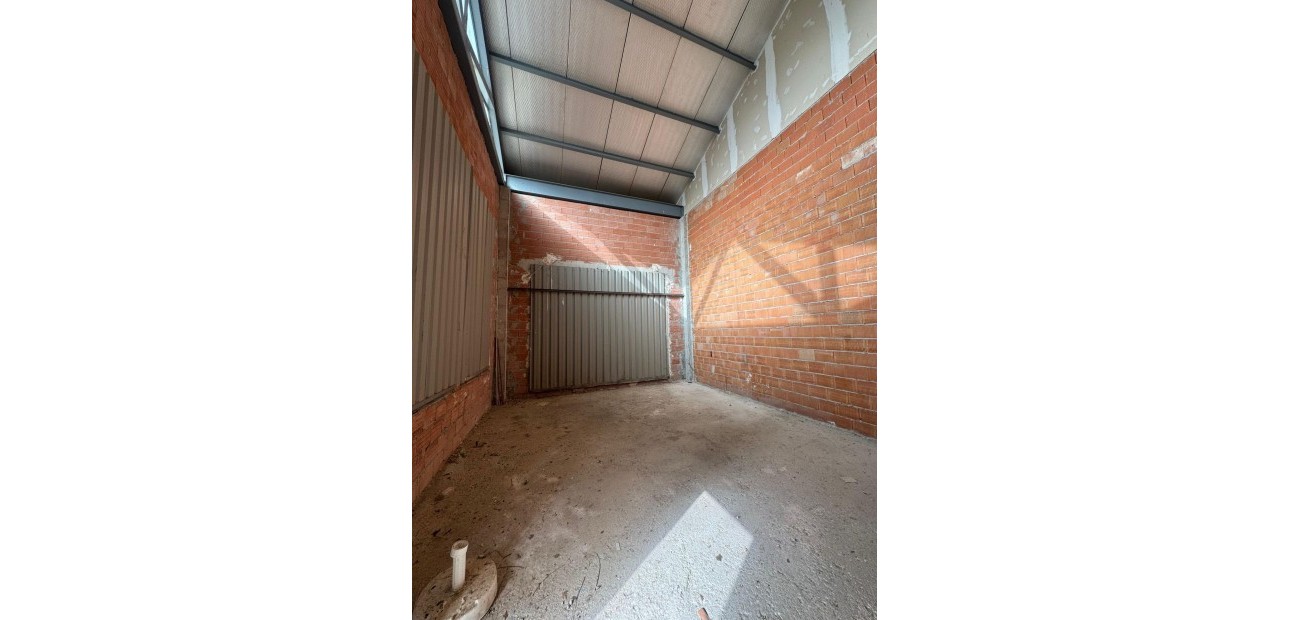 Herverkoop - Commercial Unit -
Algorfa - Comunidad valenciana