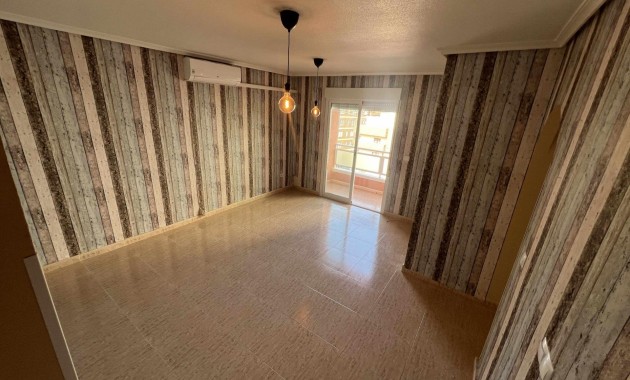 Herverkoop - Appartement / flat -
Torrevieja - torrevieja