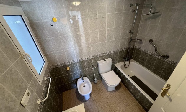 Herverkoop - Appartement / flat -
Torrevieja - torrevieja