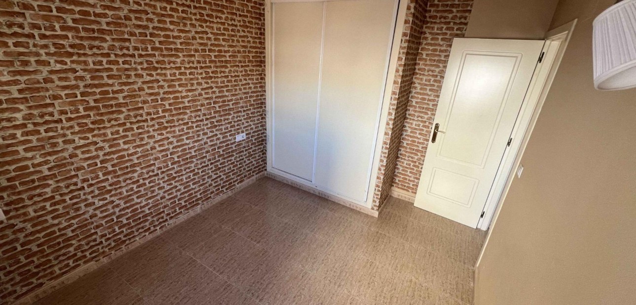 Herverkoop - Appartement / flat -
Torrevieja - torrevieja