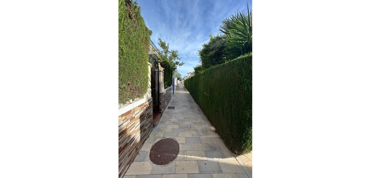 Herverkoop - duplex -
Orihuela Costa - La Ciñuelica