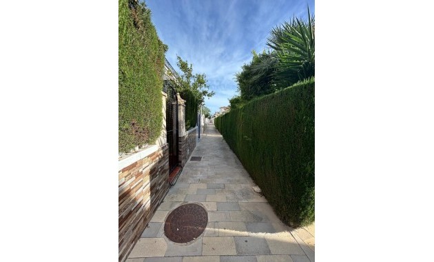 Herverkoop - duplex -
Orihuela Costa - La Ciñuelica