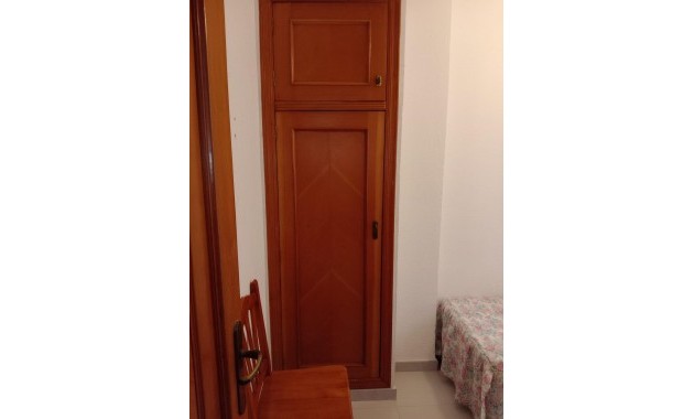 Herverkoop - Appartement / flat -
Torrevieja - Estacion de autobuses