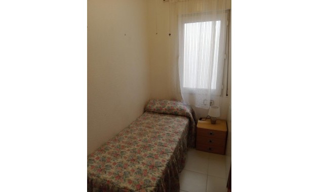 Herverkoop - Appartement / flat -
Torrevieja - Estacion de autobuses