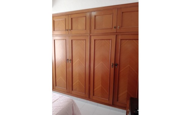 Herverkoop - Appartement / flat -
Torrevieja - Estacion de autobuses