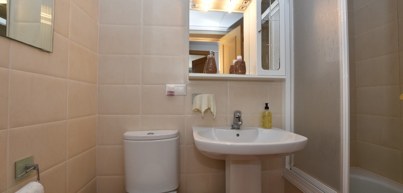 Herverkoop - Appartement / flat -
Algorfa - Algorfa - Village