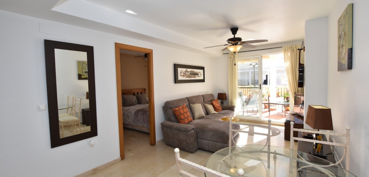 Herverkoop - Appartement / flat -
Algorfa - Algorfa - Village