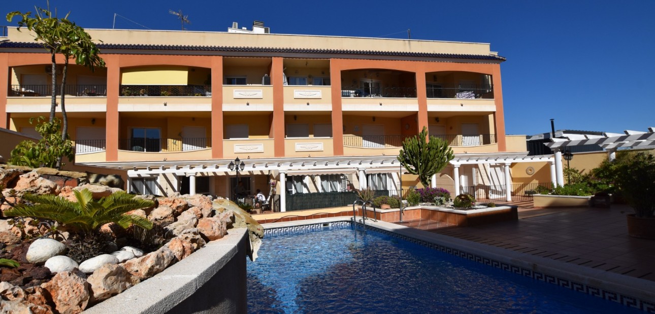 Herverkoop - Appartement / flat -
Algorfa - Algorfa - Village